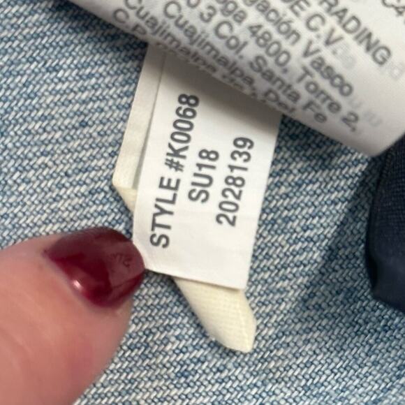 EUC | Madewell | Distressed Denim Skirt | Blue | Size 30 - Picture 9 of 12